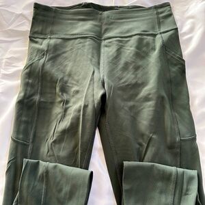 Lululemon Sage Green Wunder Train with Pockets Leggings Size 8 Length 23"
